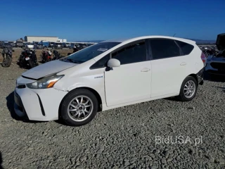 TOYOTA PRIUS V TWO