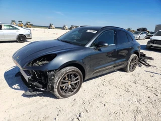 PORSCHE MACAN BASE