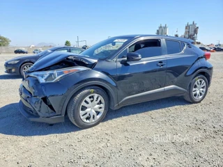 TOYOTA C-HR LE