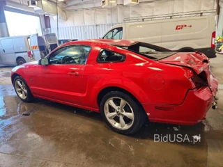 FORD MUSTANG GT