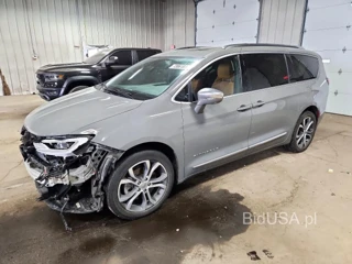 CHRYSLER PACIFICA PINNACLE