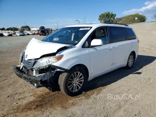 TOYOTA SIENNA XLE 8-PASSENGER