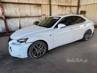 LEXUS IS 200T