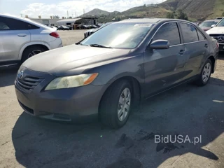 TOYOTA CAMRY LE V6