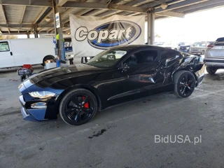 FORD MUSTANG GT