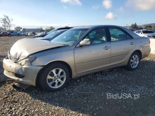 TOYOTA CAMRY XLE V6