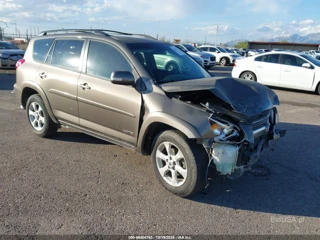TOYOTA TOYOTA RAV4 LIMITED V6