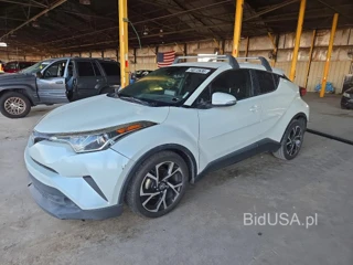 TOYOTA C-HR XLE
