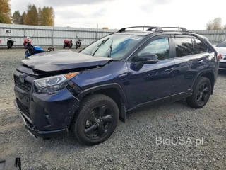 TOYOTA RAV4 XSE