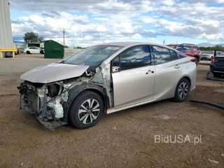TOYOTA PRIUS PRIME ADVANCED