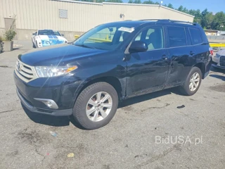 TOYOTA HIGHLANDER BASE