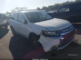 MITSUBISHI MITSUBISHI OUTLANDER SE