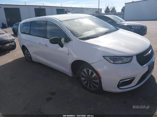 CHRYSLER CHRYSLER PACIFICA HYBRID SELECT