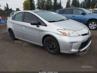 TOYOTA TOYOTA PRIUS THREE