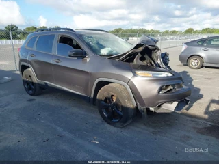 JEEP JEEP CHEROKEE ALTITUDE FWD