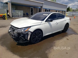 NISSAN ALTIMA SR