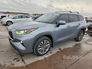 TOYOTA HIGHLANDER PLATINUM
