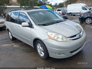 TOYOTA TOYOTA SIENNA XLE LIMITED