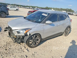 NISSAN KICKS SV