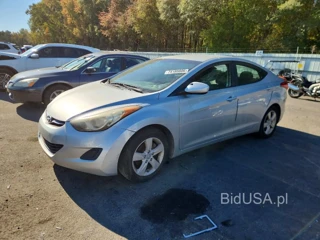 HYUNDAI ELANTRA GLS