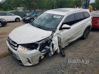 TOYOTA HIGHLANDER XLE
