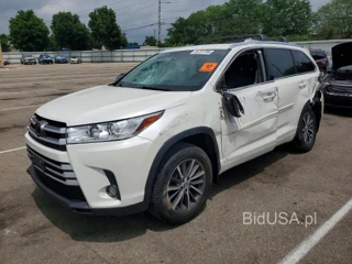 TOYOTA HIGHLANDER XLE