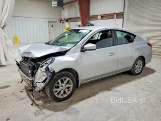 NISSAN VERSA S