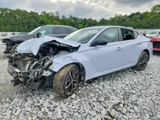 NISSAN ALTIMA SR