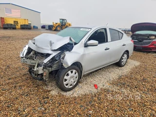 NISSAN VERSA S