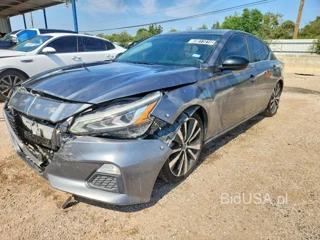 NISSAN ALTIMA SR