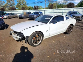 FORD MUSTANG GT