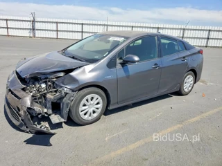 TOYOTA PRIUS LE