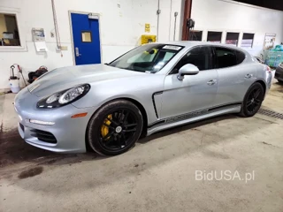 PORSCHE PANAMERA S