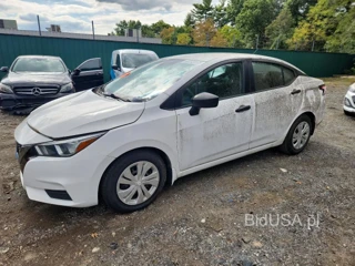 NISSAN VERSA S