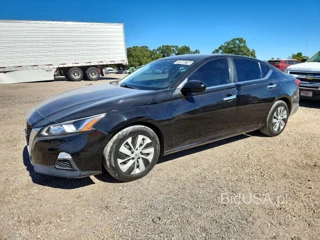 NISSAN ALTIMA S