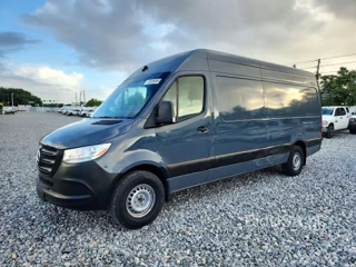 MERCEDES-BENZ SPRINTER 2500/3500