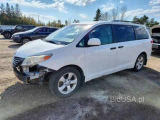 TOYOTA SIENNA L 7-PASSENGER
