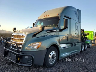 FREIGHTLINER CASCADIA 126