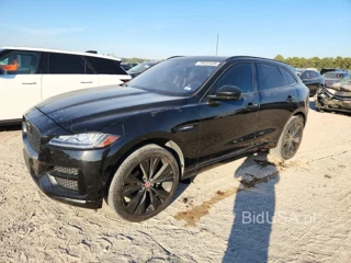JAGUAR F-PACE R - SPORT
