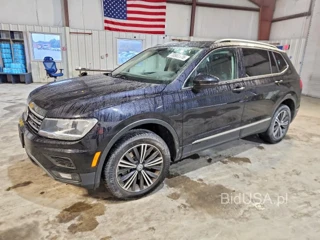 VOLKSWAGEN TIGUAN SE