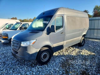 MERCEDES-BENZ SPRINTER 2500/3500