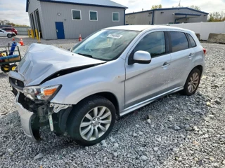 MITSUBISHI OUTLANDER SPORT SE