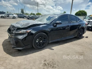 TOYOTA CAMRY XSE