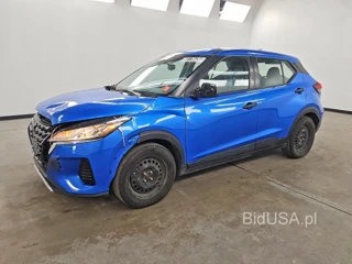 NISSAN KICKS S