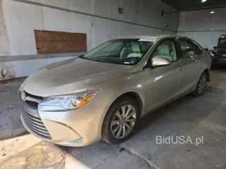 TOYOTA CAMRY XLE