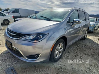 CHRYSLER PACIFICA HYBRID LIMITED