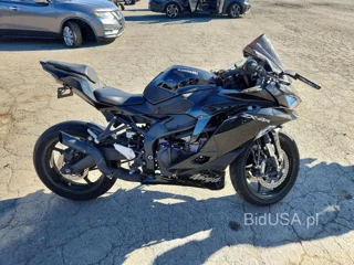 KAWASAKI ZX400 P