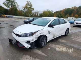 KIA FORTE GT LINE