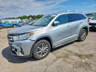 TOYOTA HIGHLANDER XLE