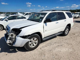 TOYOTA 4RUNNER SR5